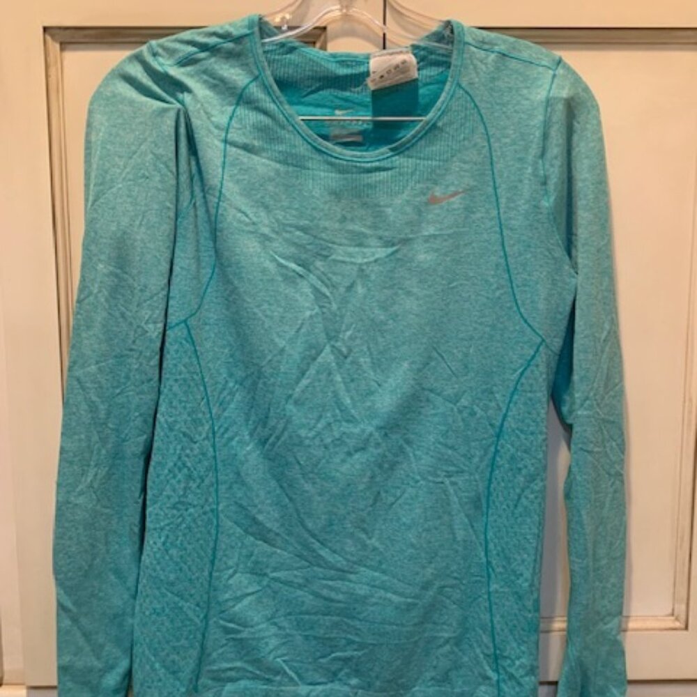 Nike Dri fit Turquoise Long-sleeve Shirt, Size Medium